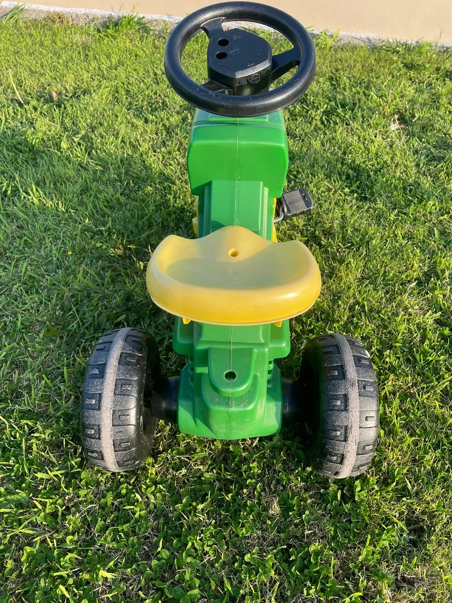 Toy tractor - Image 3
