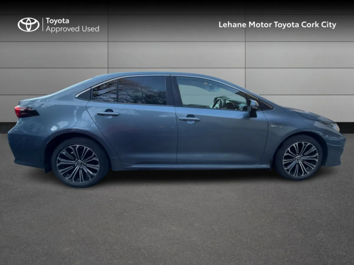 Toyota Corolla HYBRID LUNA SP SPORT 4DR AUTO - Image 3