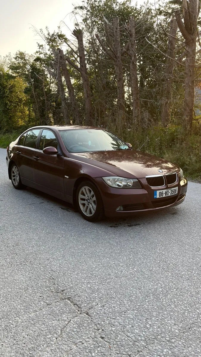 BMW e90 318i - Image 2