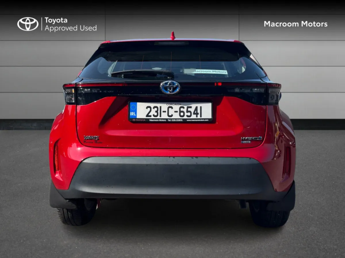 Toyota Yaris Cross YARIS CROSS LUNA - Image 4