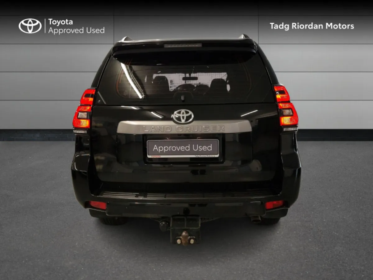 Toyota Land Cruiser LWB COMM - Image 4