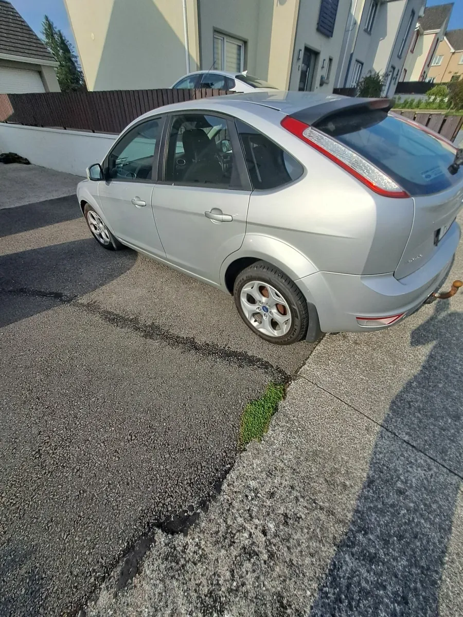 Ford Focus 2011 - Image 1