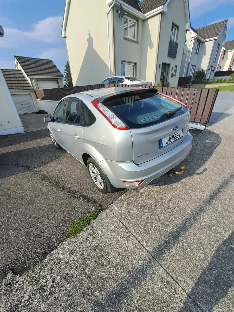 Ford Focus 2011 - Image 2