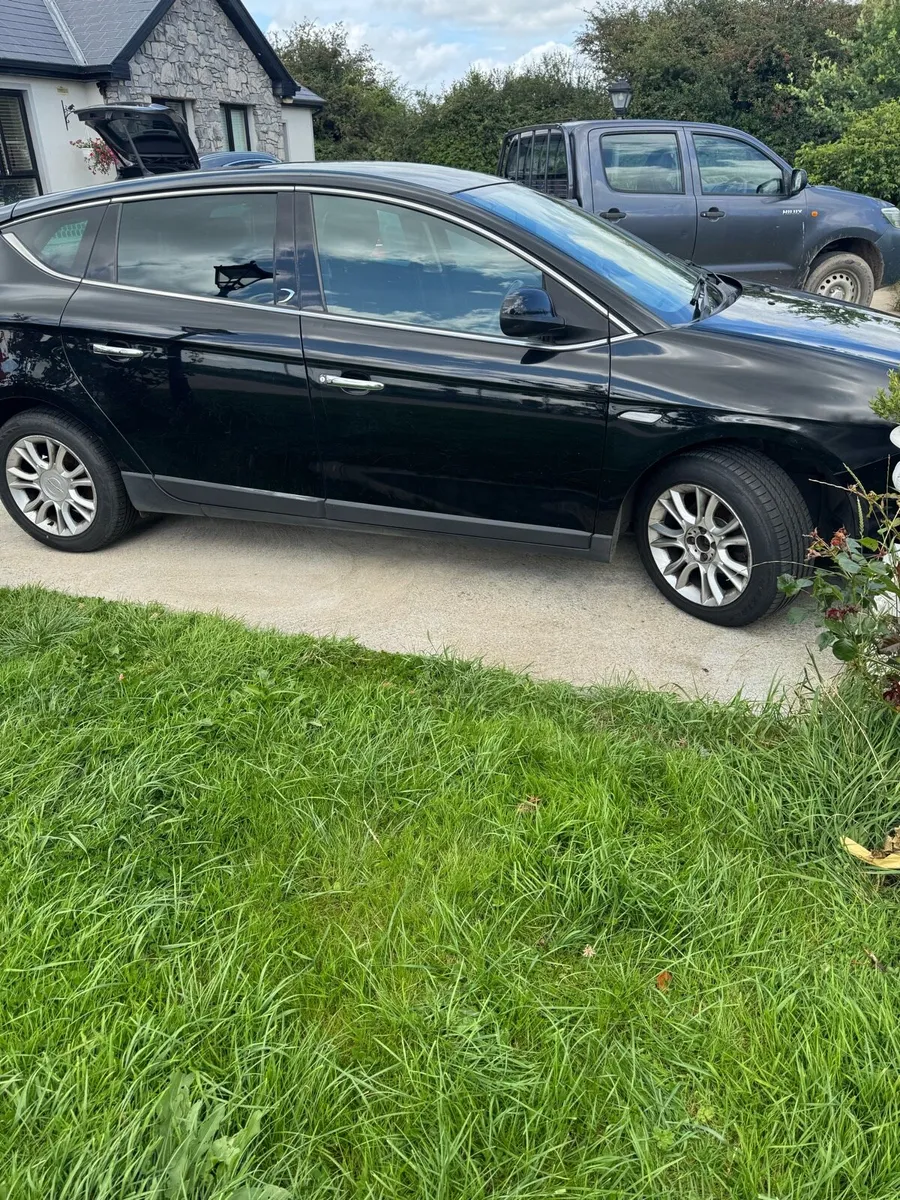 2012 Chrysler Delta 1.6 SE 6 Speed Manual Diesel - Image 4