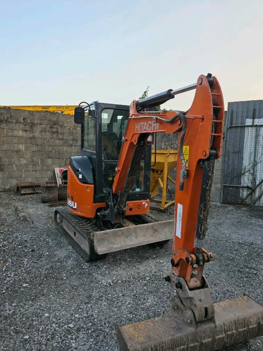 Mini digger - Image 1