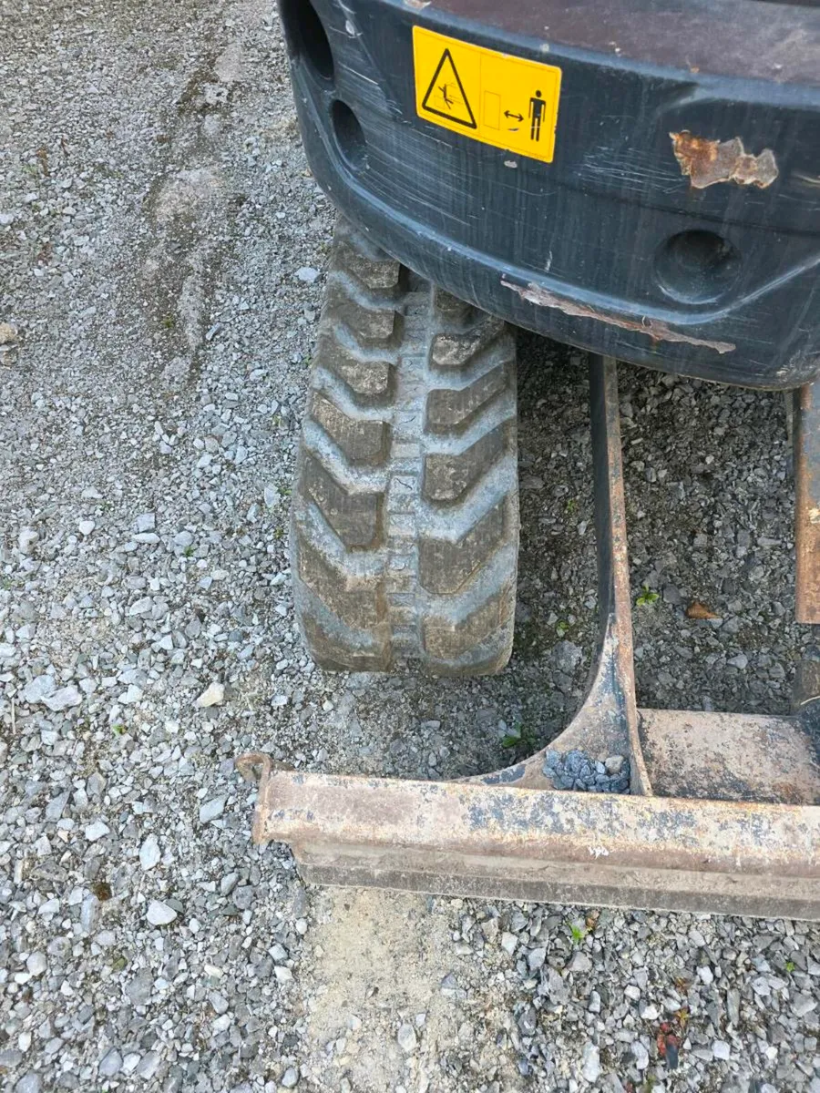 Mini digger - Image 3