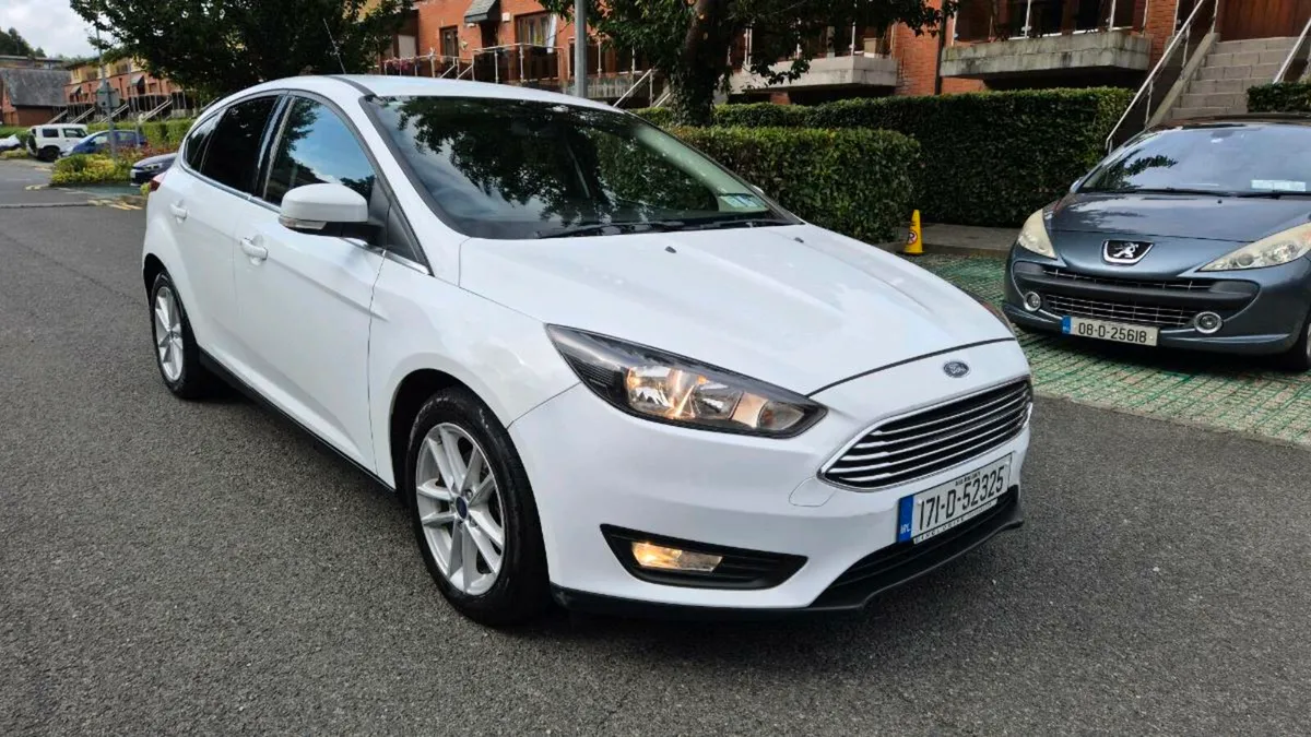 171 Ford Focus 1.0 Perrol AUTOMATIC - Image 3