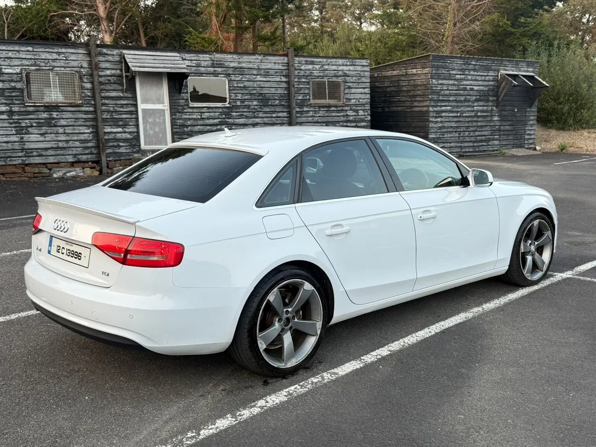2012 Audi A4 2.0TDI Technic - Image 3