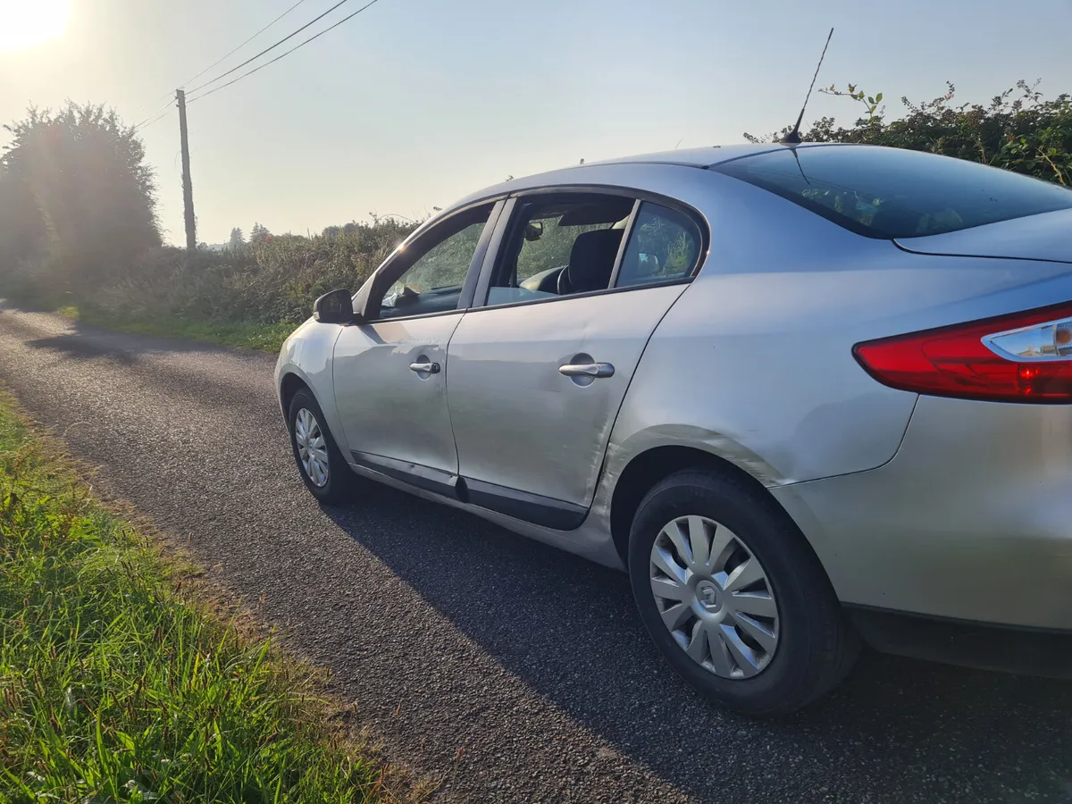 2011 Renault Fluence 1.5Dci Nct08/26 low Km's - Image 2