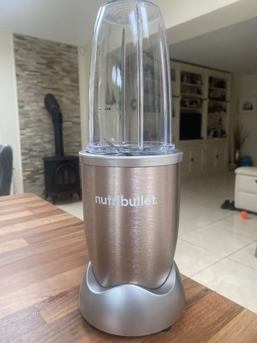 Rose Gold NutriBullet 900 Series Blender - Image 4