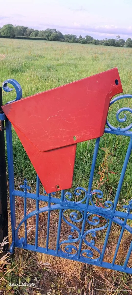2 new mudguards fit Massey  35 standard  fergy 20 - Image 4