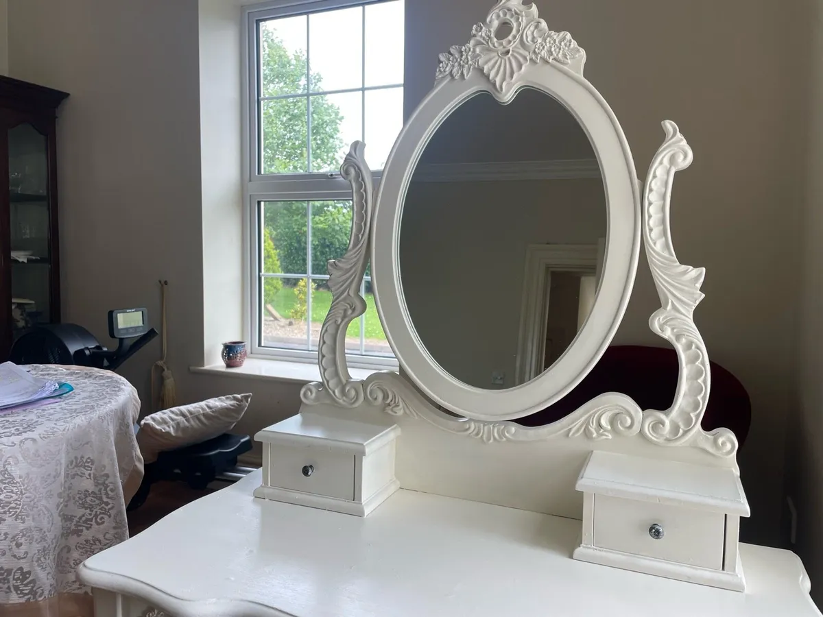 Vanity Unit Desk - Image 3
