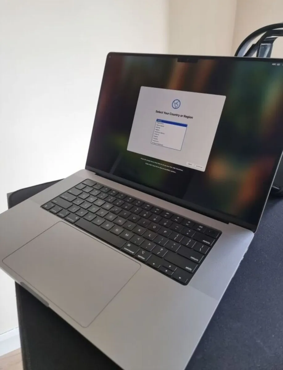 MacBook Pro - Image 3