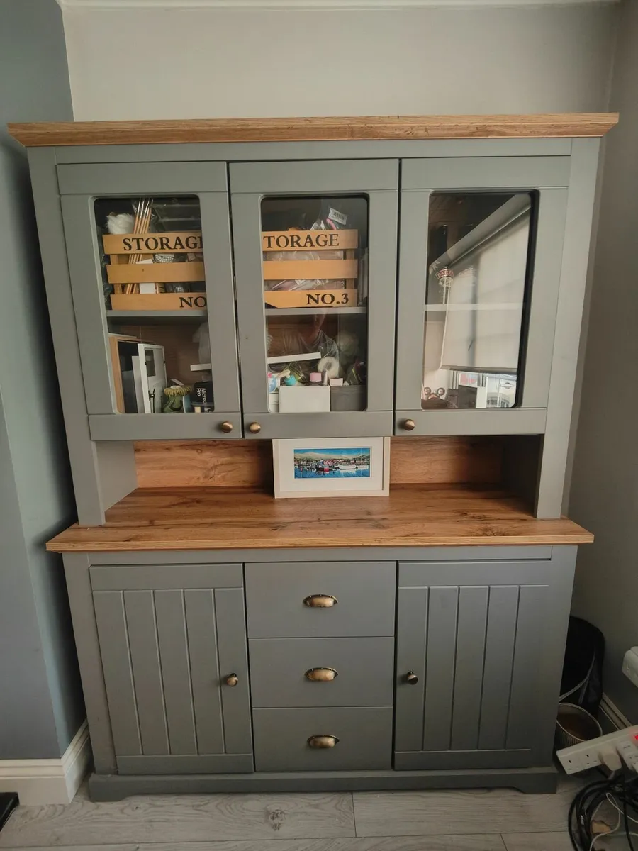 Display cabinet/sideboard