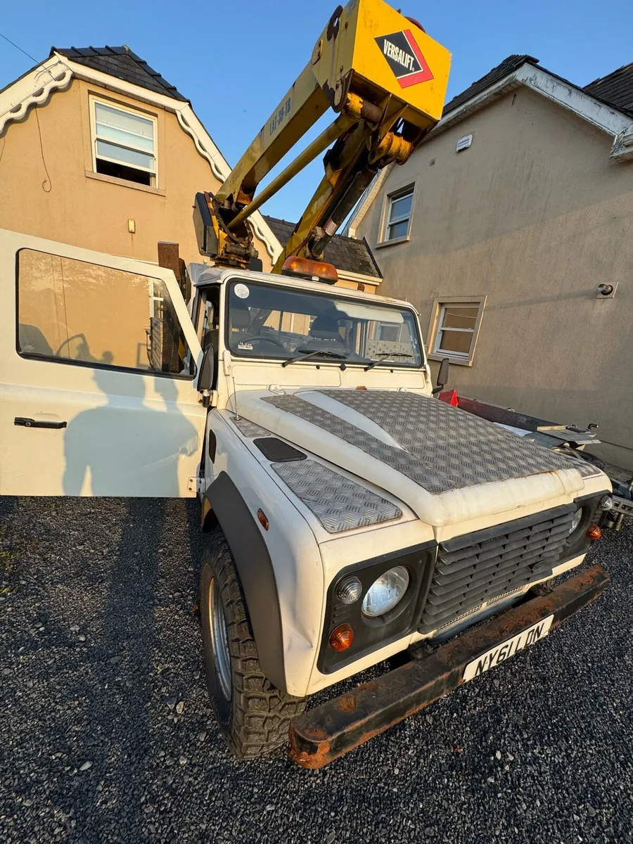 Land Rover 90 - Image 2