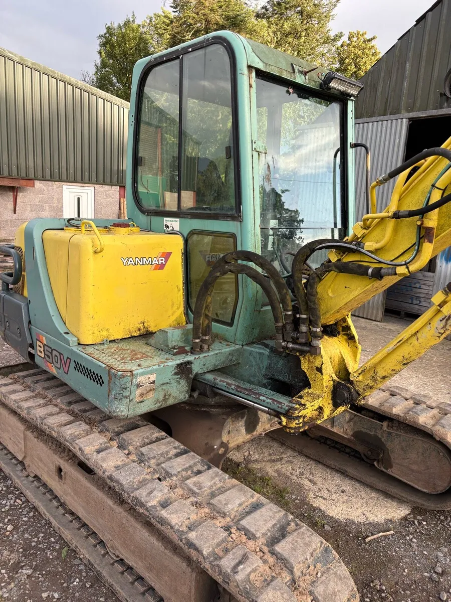 2000 yanmar 5 ton digger - Image 3