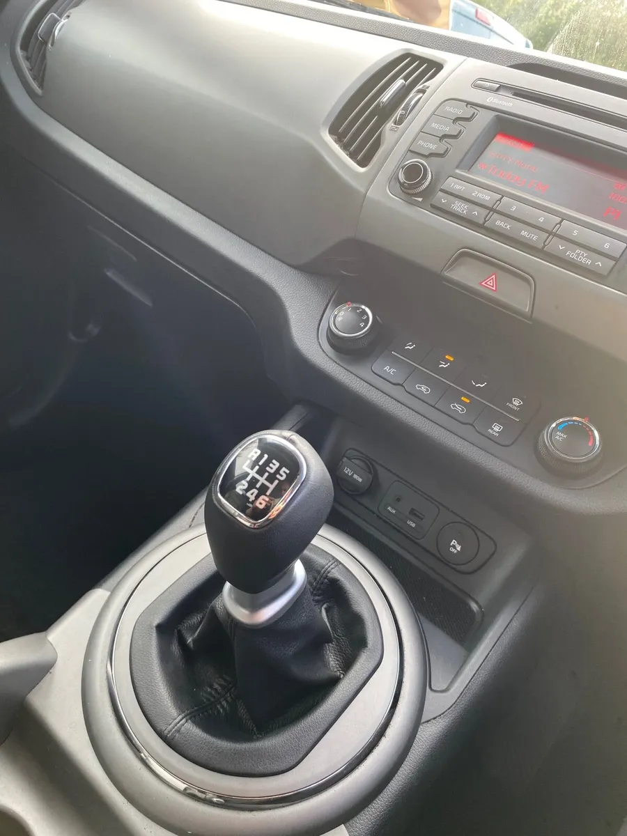 6800EURO Kia Sportage with reversing camera & more - Image 3