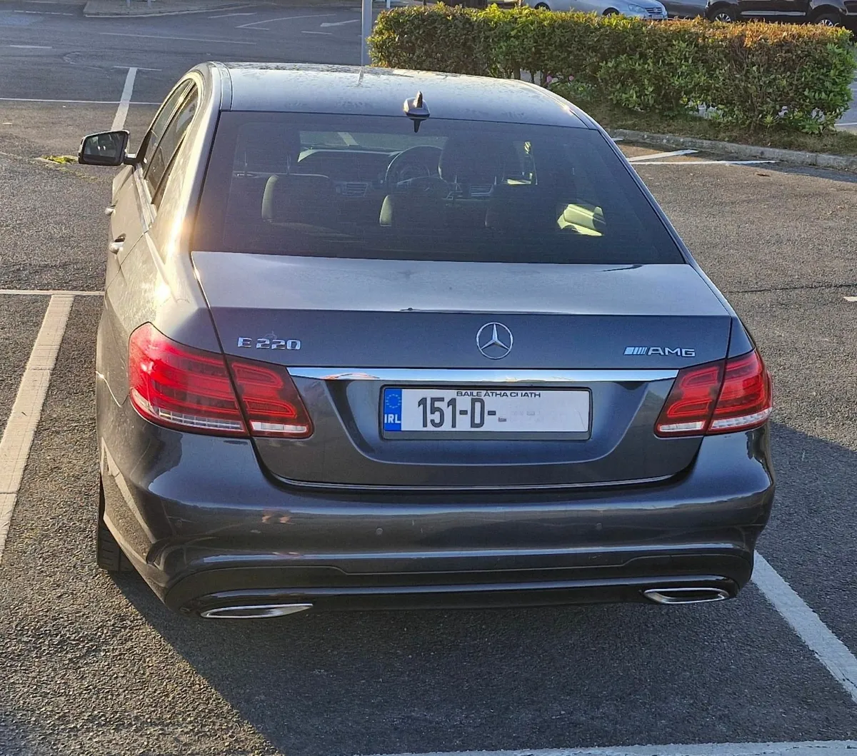 Mercedes-Benz E-Class 2.2DL AMG 2015 - Image 4