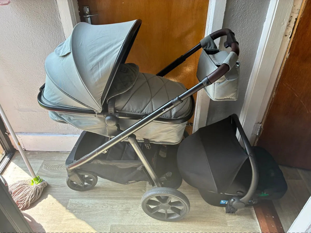 Pram - Image 4