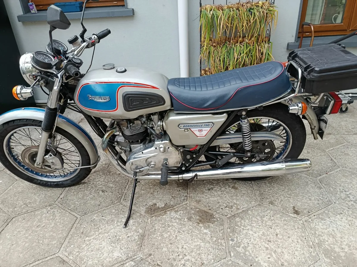 Triumph T140 jubilee - Image 1