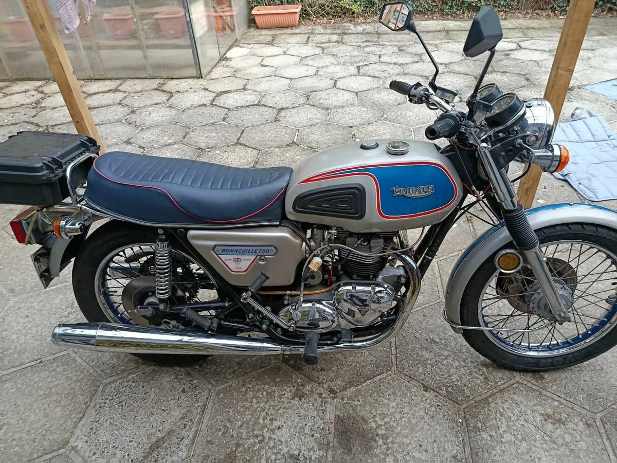 Triumph T140 jubilee - Image 3
