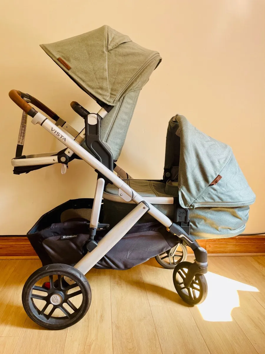 Uppababy Vista V2 Pram Bundle – Excellent Conditio - Image 3