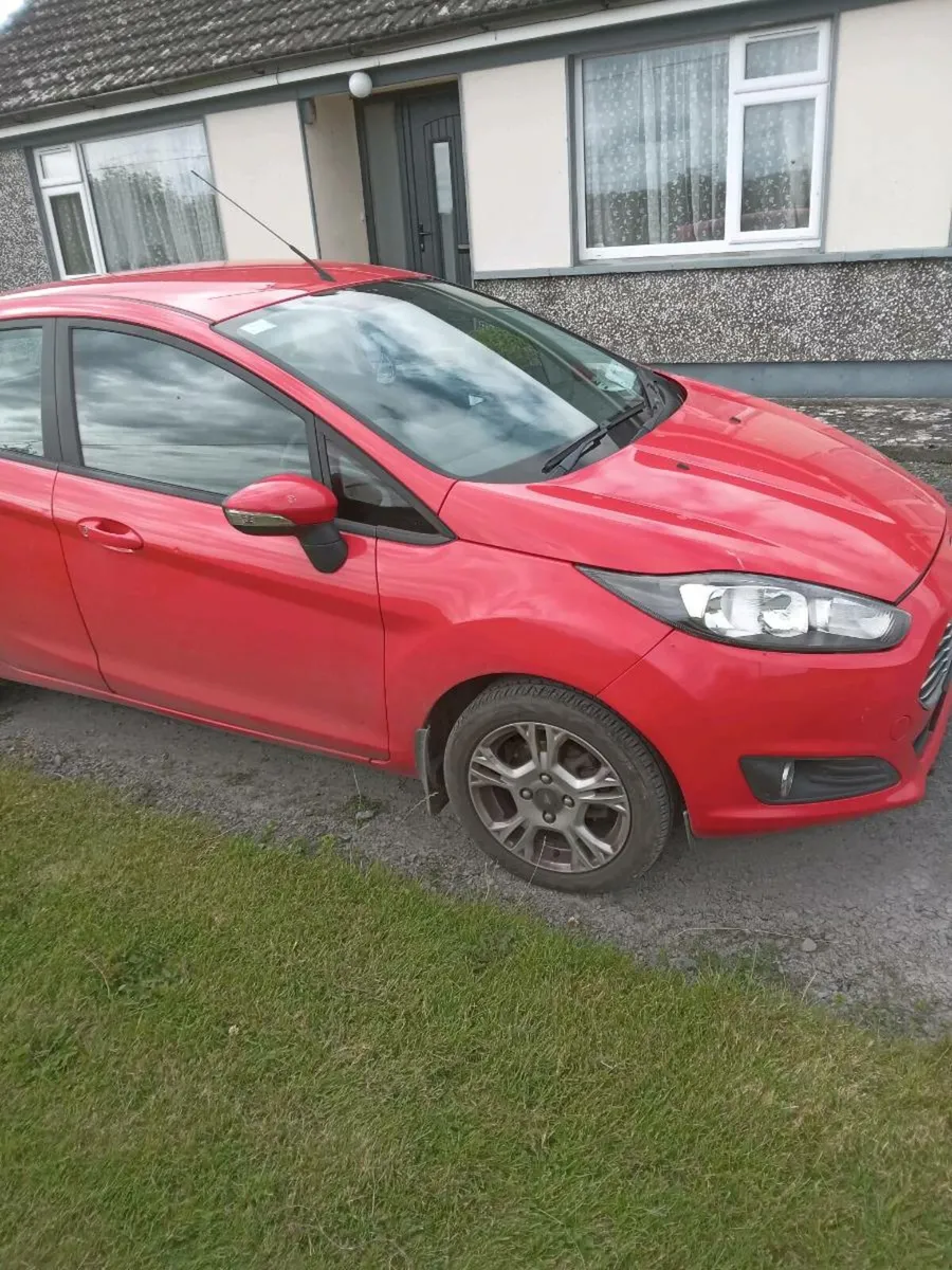 2015 Ford Fiesta for sale - Image 1