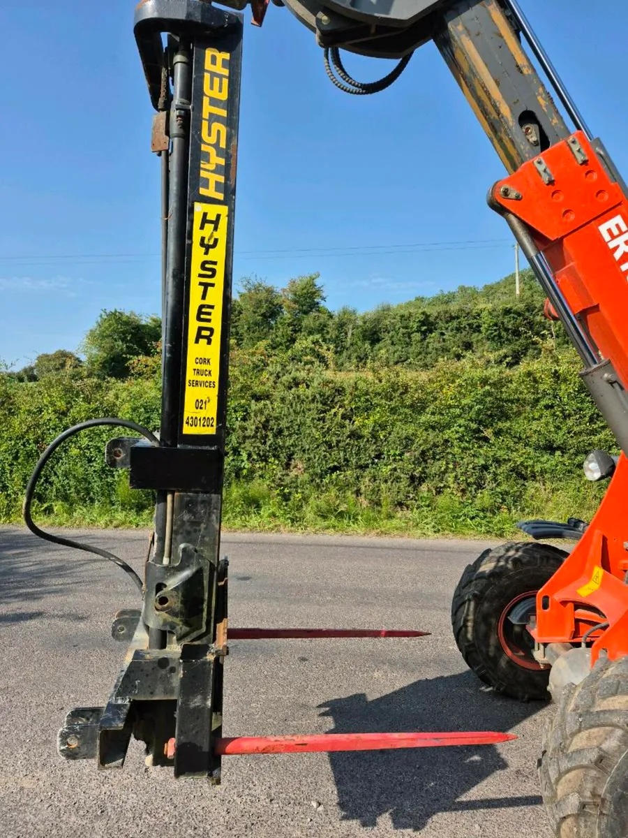 Forklift mast - Image 1