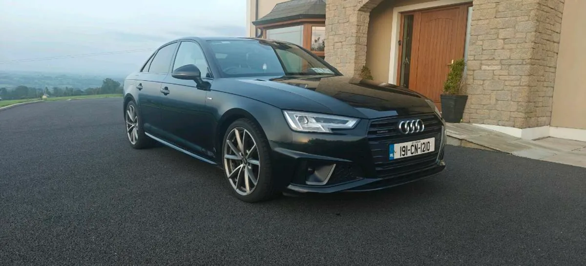 Audi A4 Black Edition 40 TDI Quattro 190PS STronic - Image 2