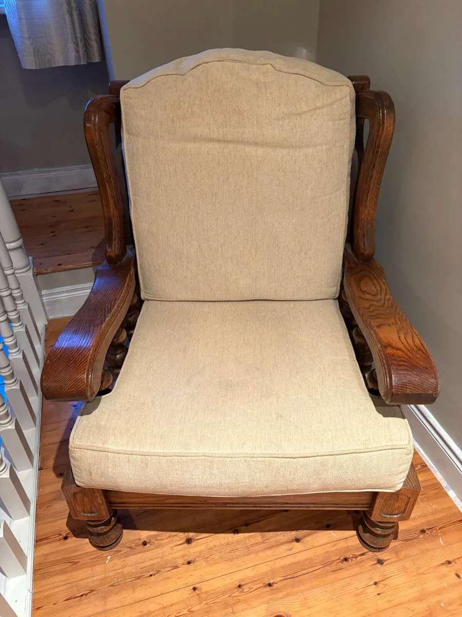 Arm chair - Image 1