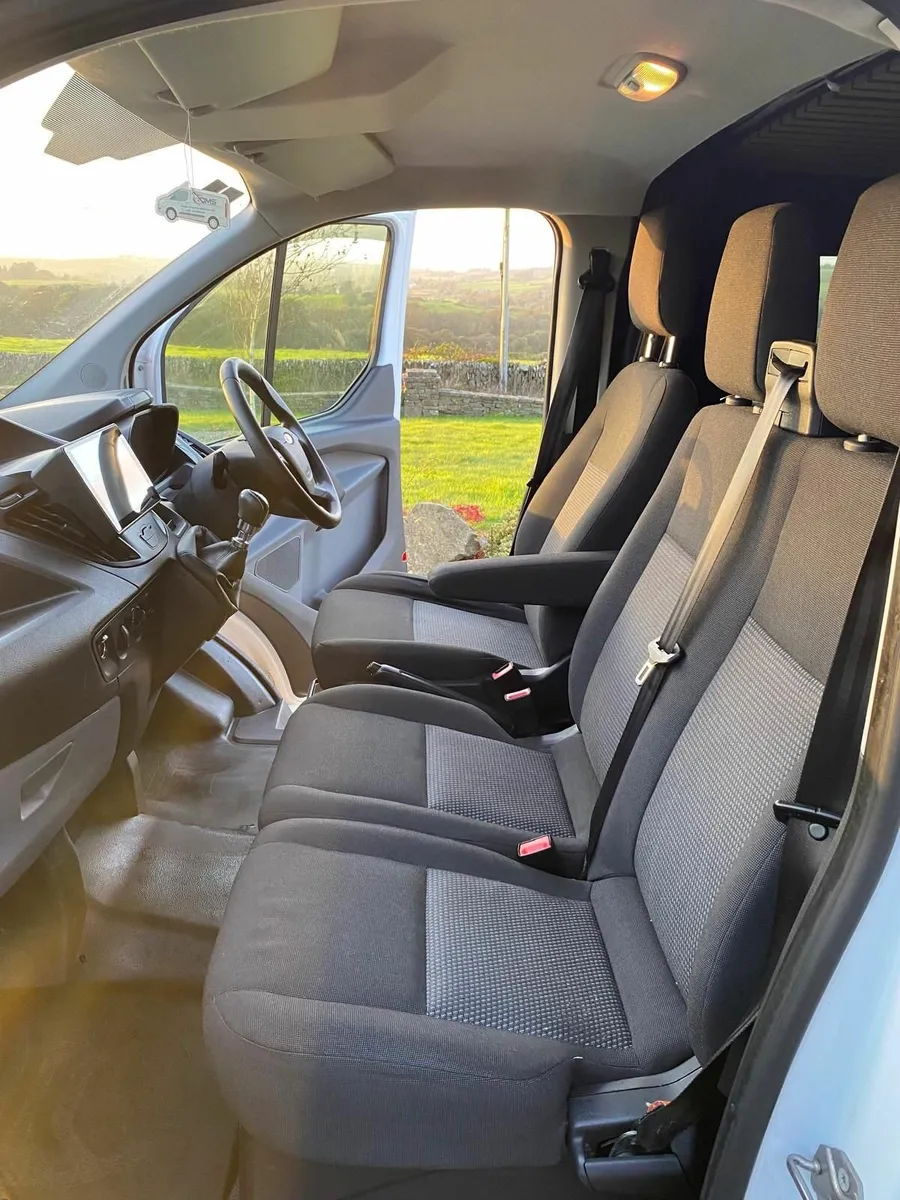 2013 Ford Transit Custom Day/Camper Van LOW MILES - Image 4