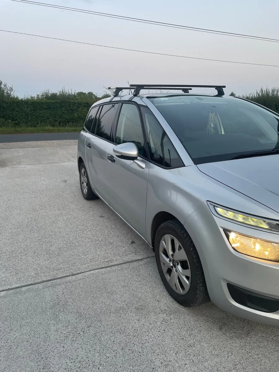 Citroen C4 7 seater - Image 3