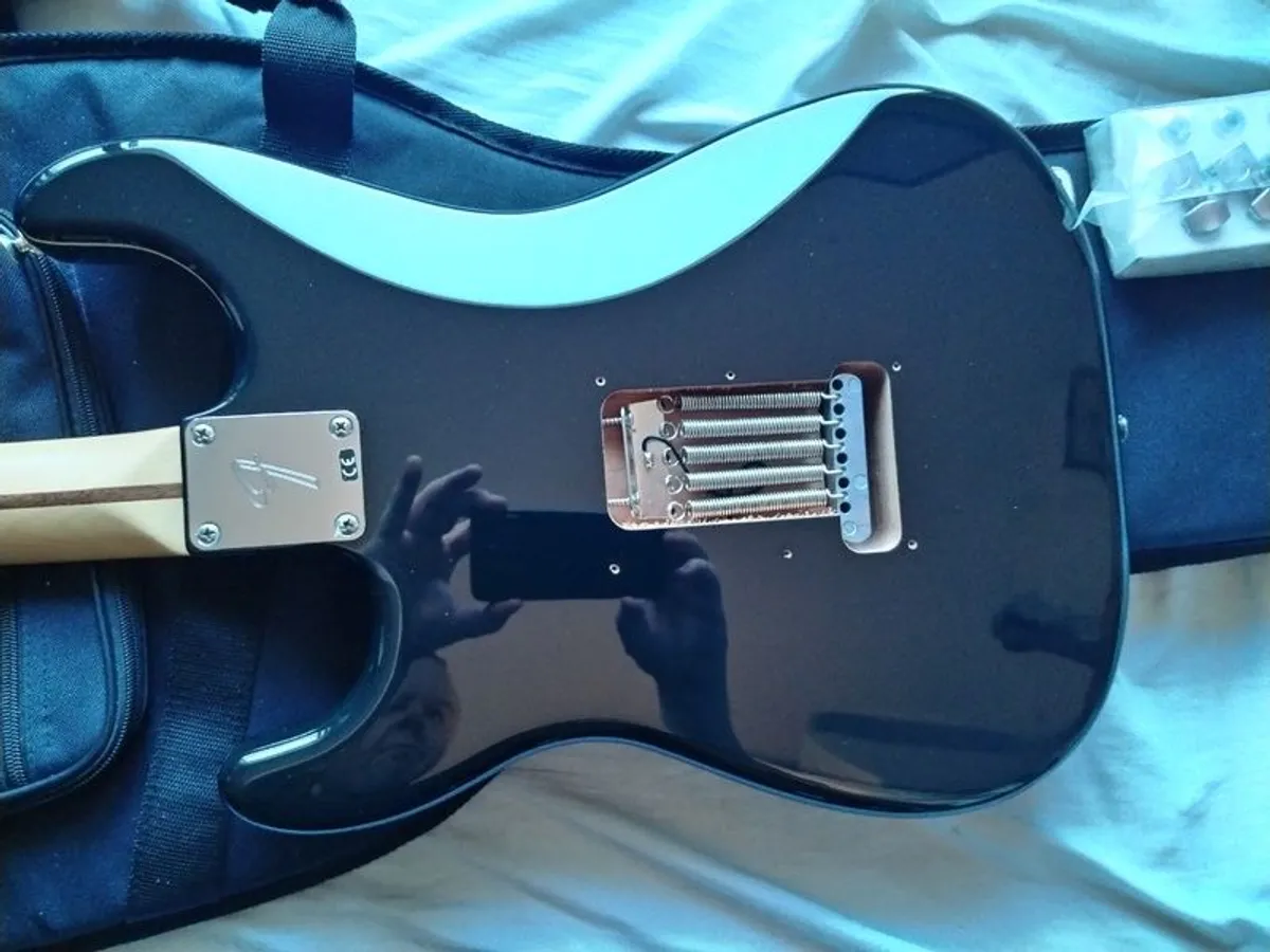 Fender player Stratocaster & fender deluxe gigbag - Image 3