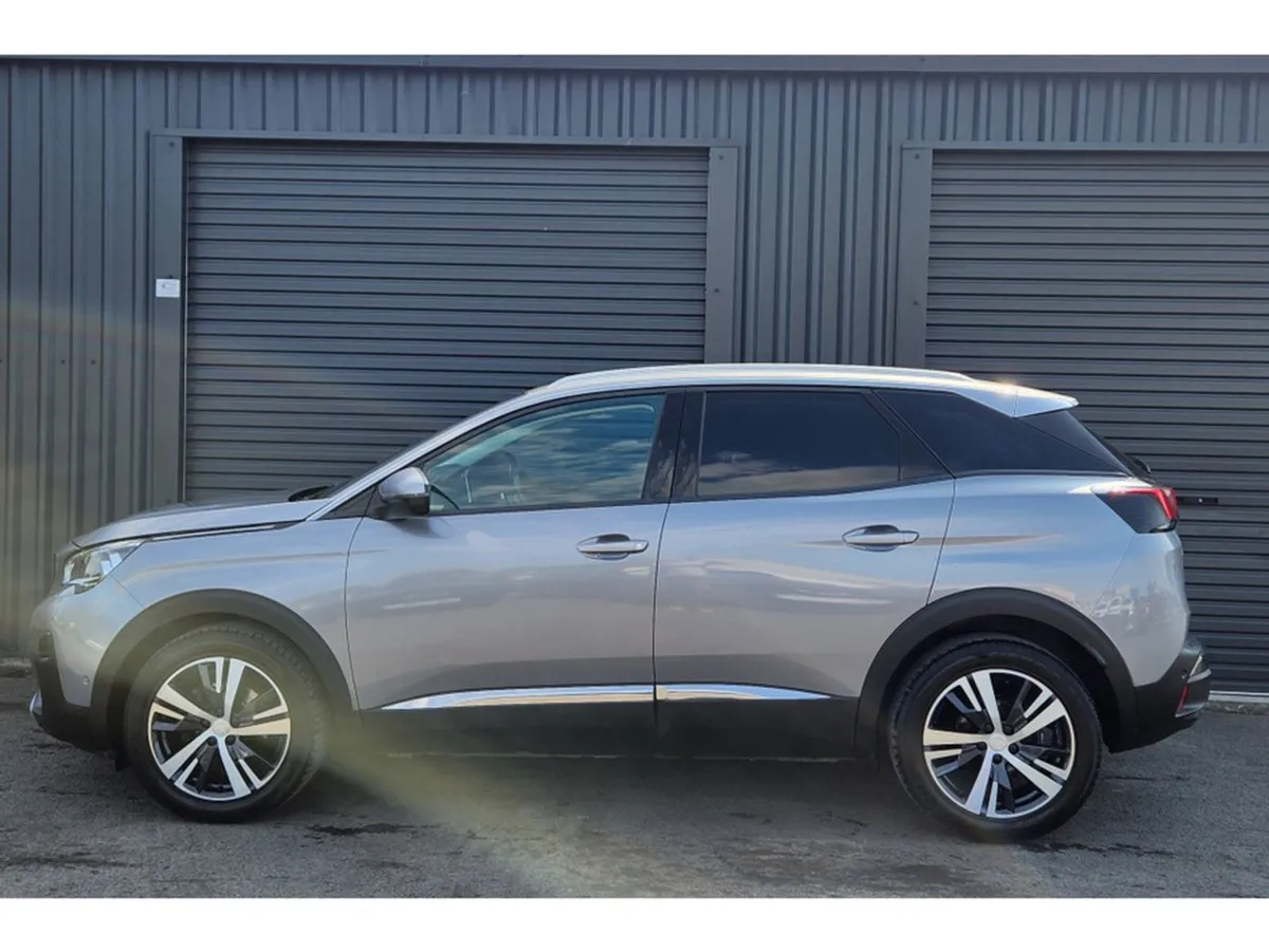 Peugeot 3008 Allure Automatic 1.6 Blue HDI - Image 4