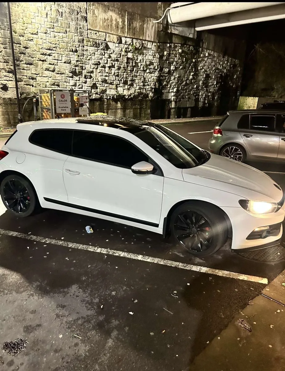 Volkswagen Scirocco 2010 - Image 1