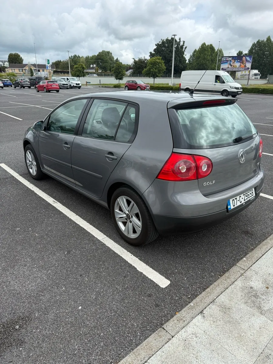 Volkswagen Golf - Image 4