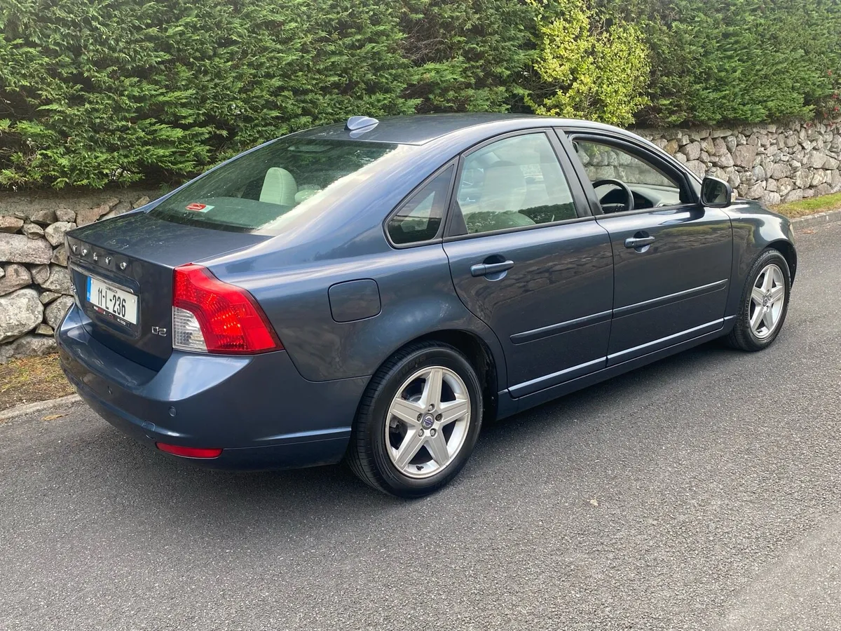 VOLVO S40 - Image 4