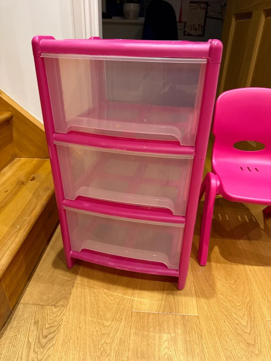 Girls Chest of drawers and chair - Image 1