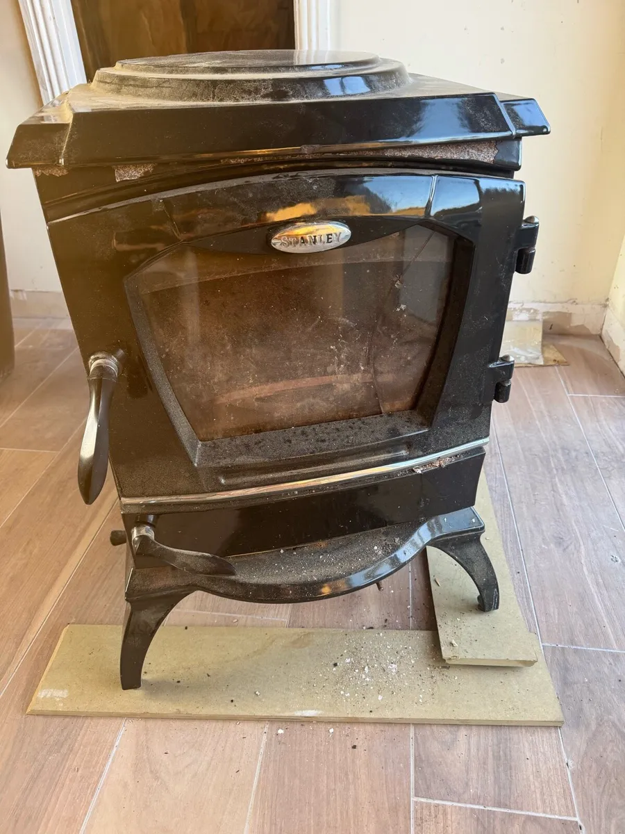 Stanley Lismore Stove - Image 1