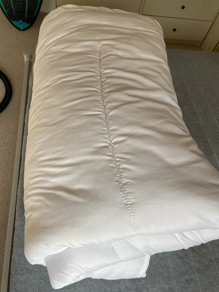 Duvet inner ( double ) - Image 1