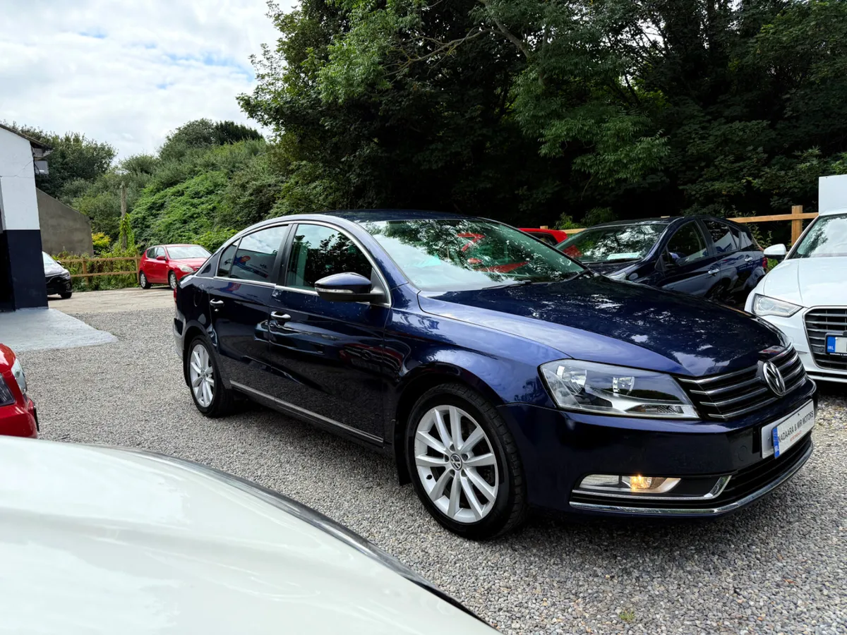 2014 Volkswagen Passat (Automatic ) - Image 2