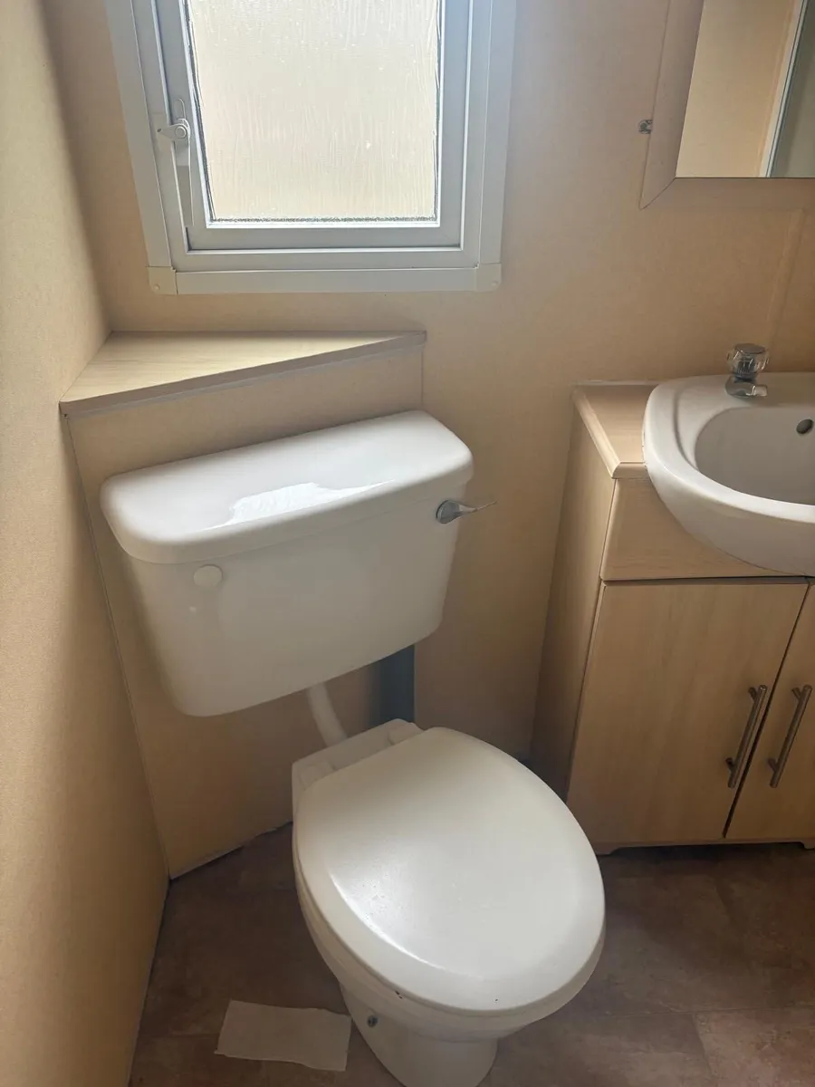 Mobile Home / Static 3 Bedroom Great Condition - Image 4