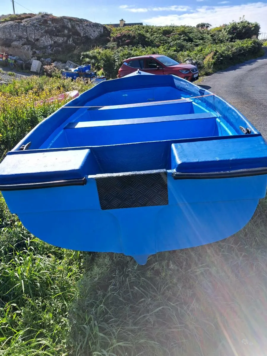 15 ft fibreglass boat - Image 2