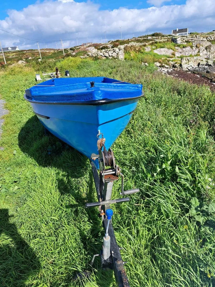 15 ft fibreglass boat - Image 4