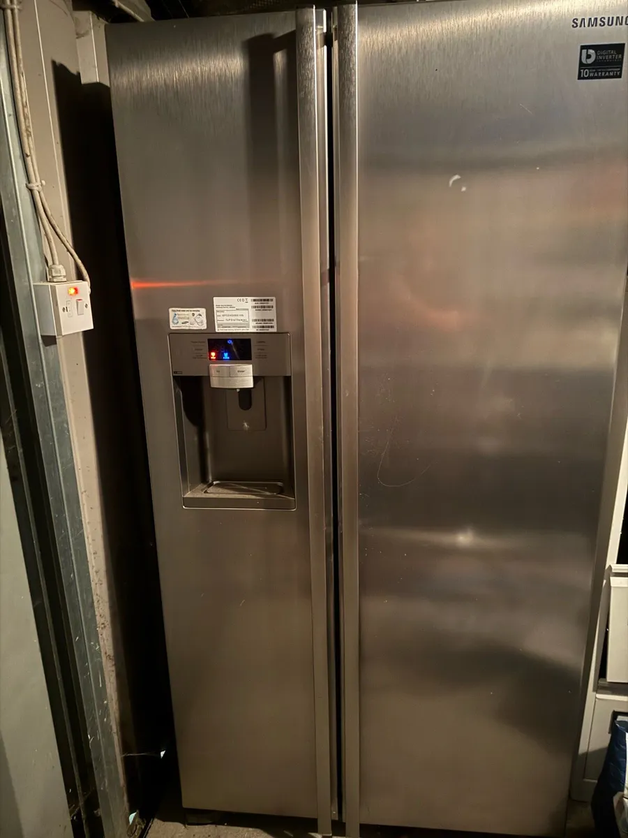 Samsung American Fridge Freezer - Image 1