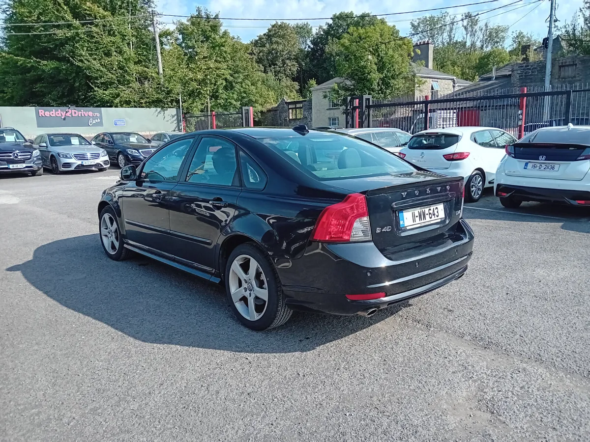 11 VOLVO S40, 2.0D4 R DESIGN 6 SPEED - Image 4
