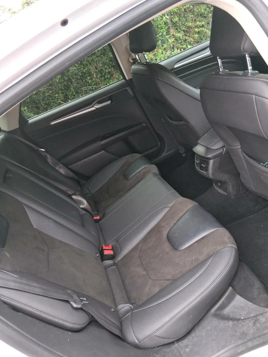 Ford Mondeo - Image 4