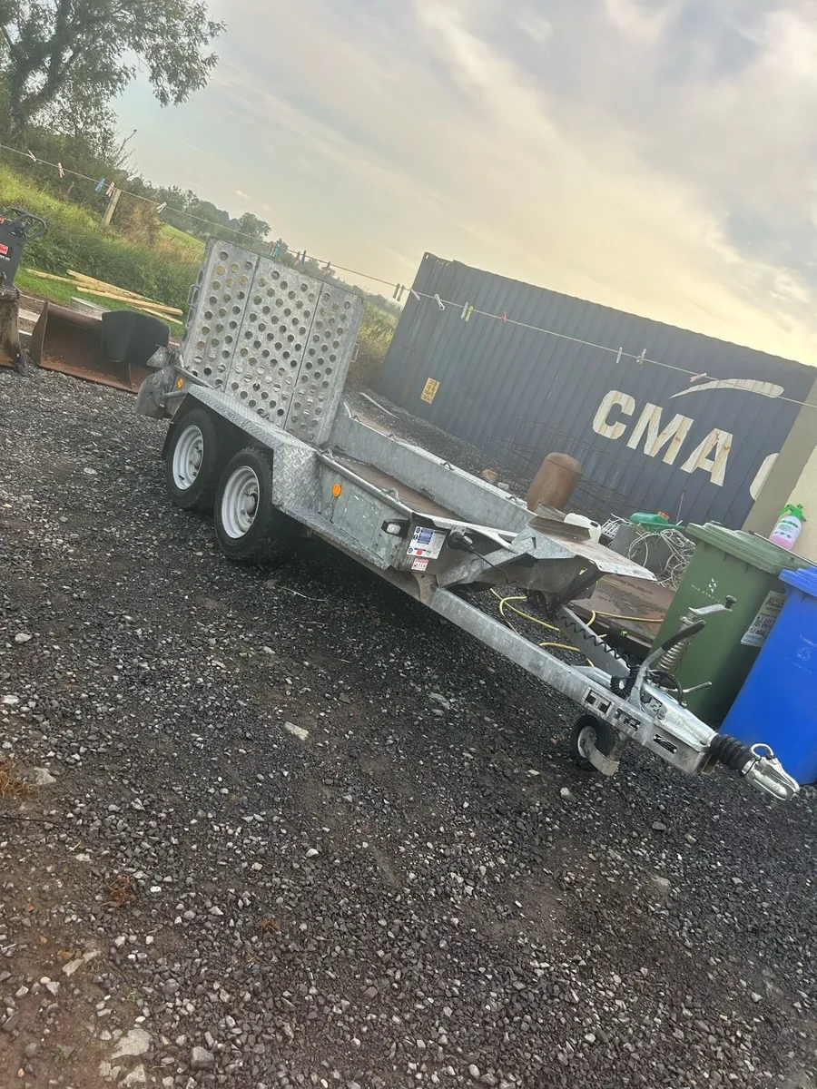 Immaculate Ivor Williams 9x4 plant trailer - Image 1