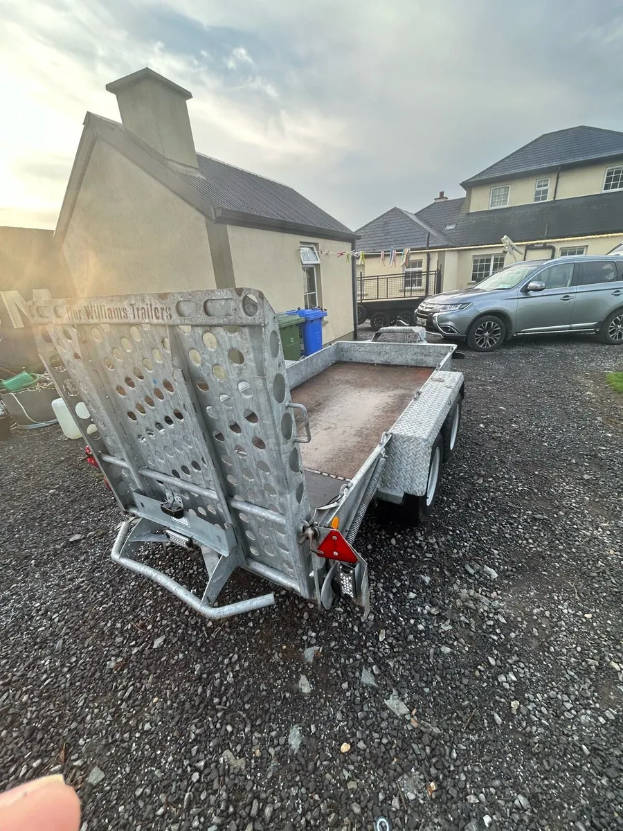 Immaculate Ivor Williams 9x4 plant trailer - Image 2