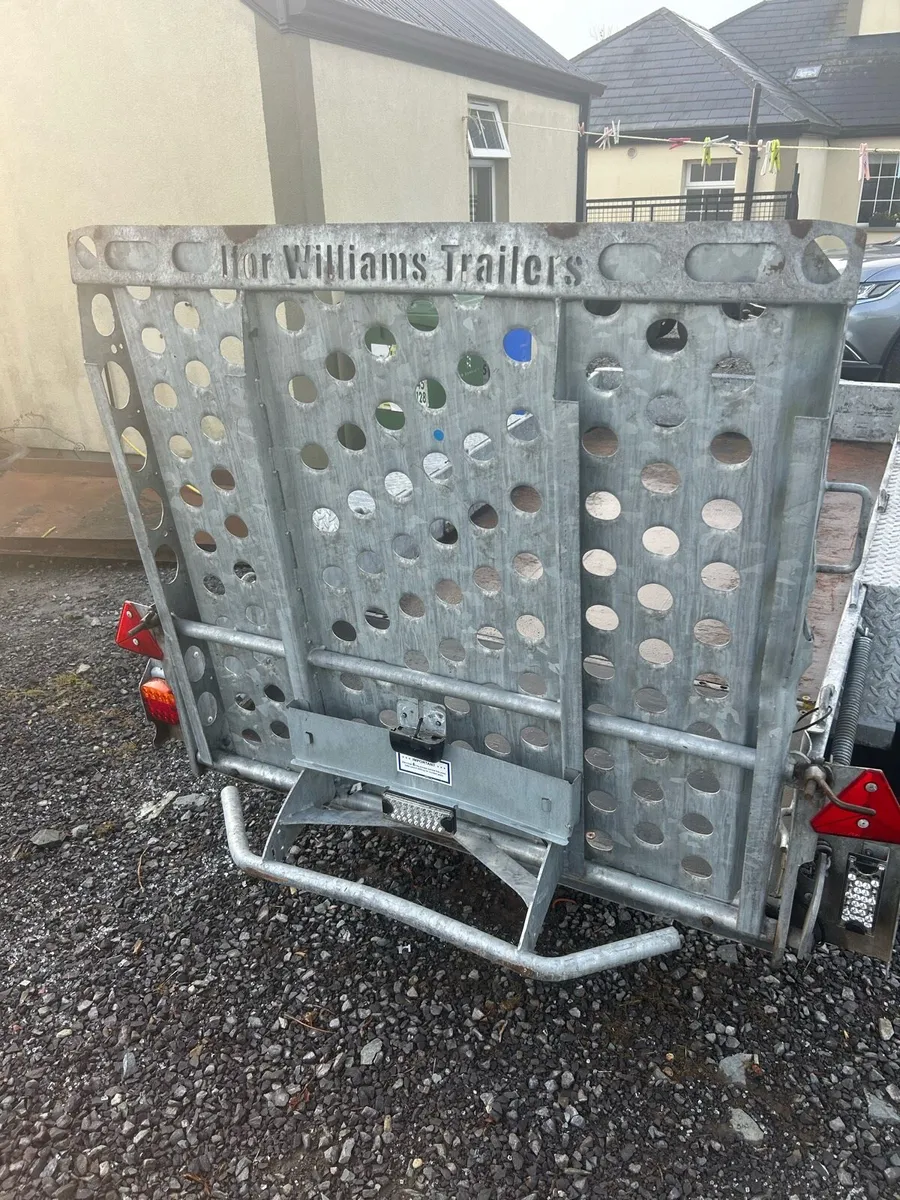 Immaculate Ivor Williams 9x4 plant trailer - Image 3